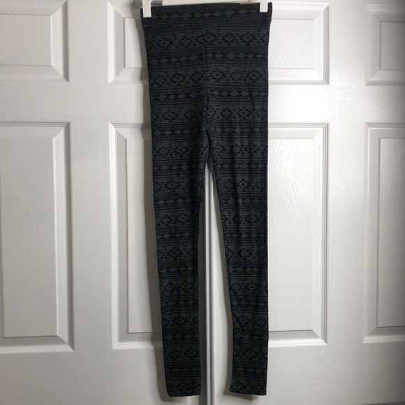 American Eagle Leggings Black Gray Hi Rise Aztec Print S - Picture 1 of 6